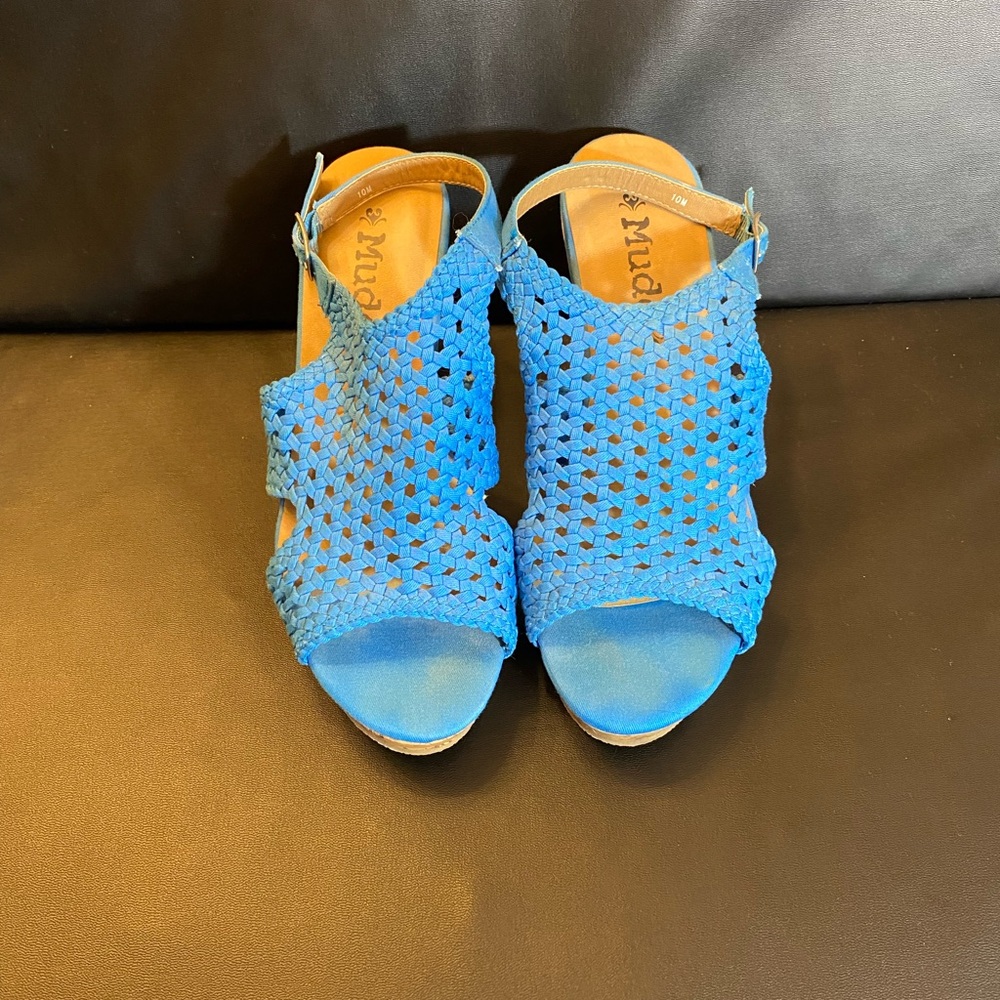 MUDD Blue Wedge Sandals - Picture 2 of 7
